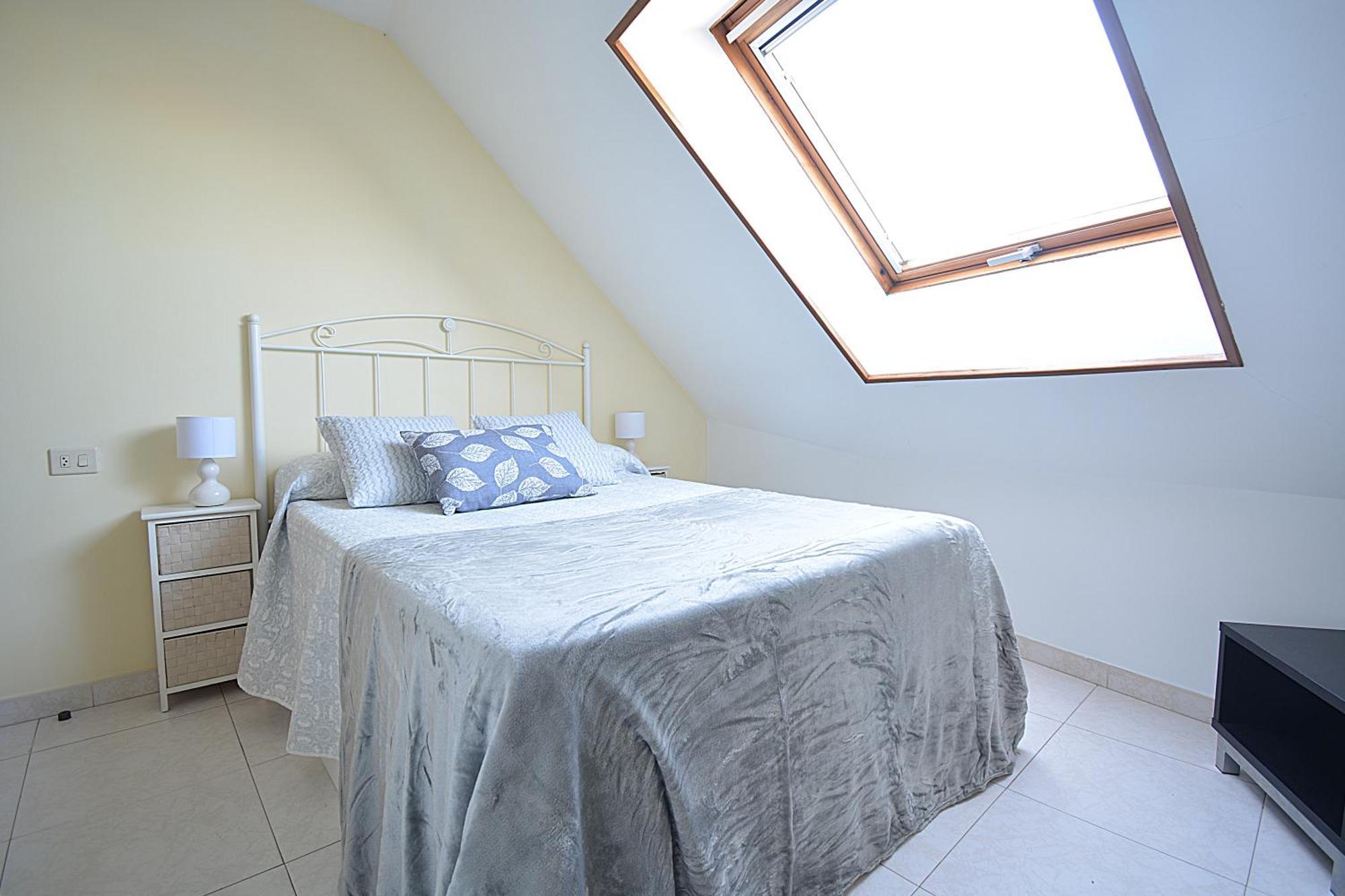 Apartamento Con Terraza Frente Al Mar En O Grove Exteriör bild