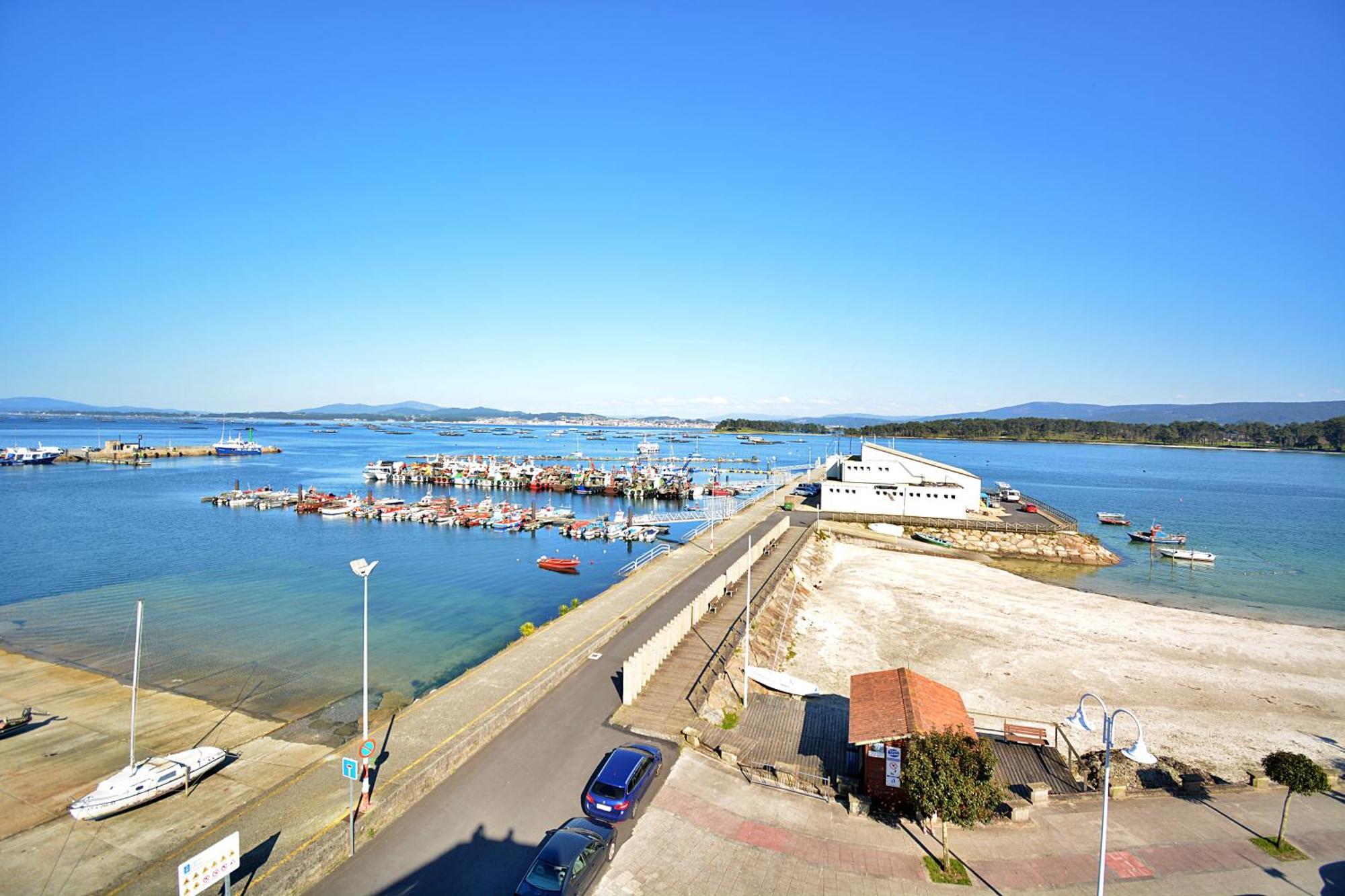 Apartamento Con Terraza Frente Al Mar En O Grove Exteriör bild